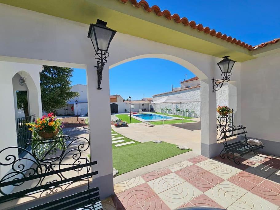 Fuentiduena de Tajo La Casa Del Arbolヴィラ エクステリア 写真